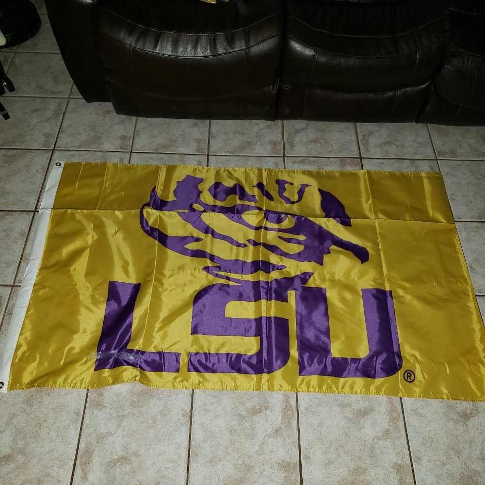 LSU flag 2 sided; 3'x5'...pole not included